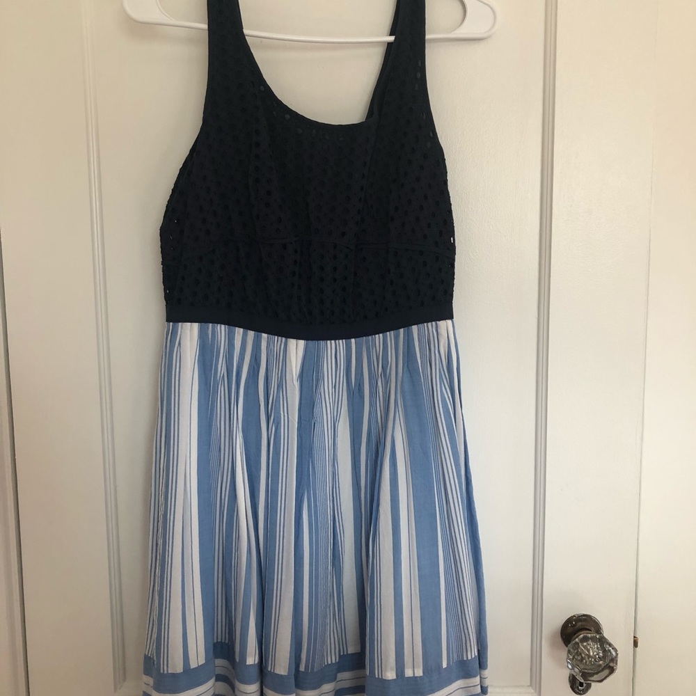 Blue eyelet